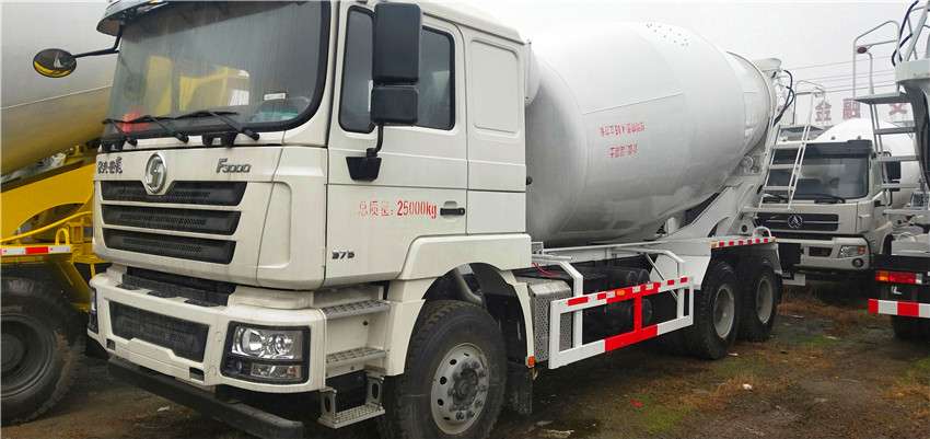 陜汽德龍12方攪拌車廠家現車