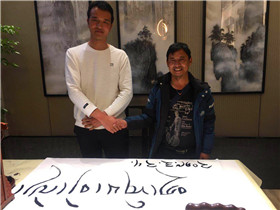 藏族客戶購買陜汽攪拌車