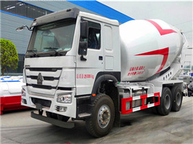 陜西咸陽通順商砼定購10臺15方攪拌車