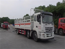 東風(fēng)景程氣瓶運(yùn)輸車